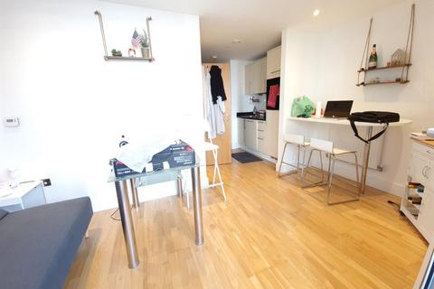 1 bedroom apartment to rent, Indescon Court, London E14