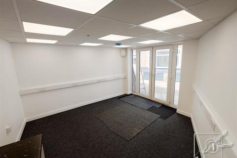 Office to rent, Dover Road East, Gravesend