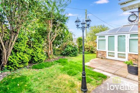 2 bedroom detached bungalow for sale, Paddock Lane, Blyton, Gainsborough, Lincolnshire, DN21 3NF