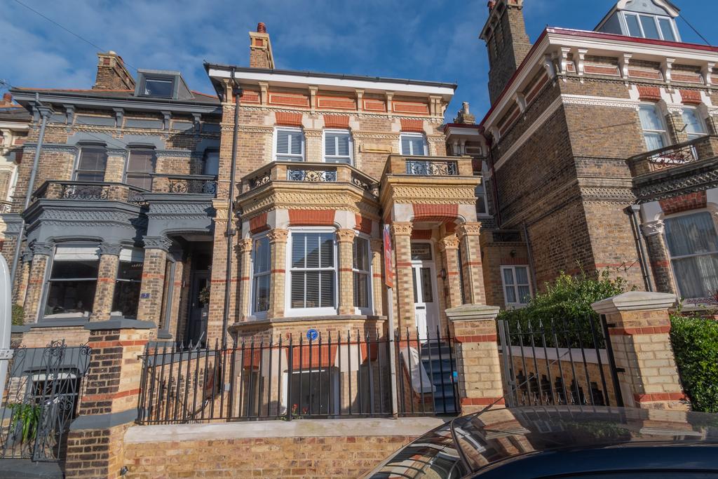 General Flat 1, 3 Ma