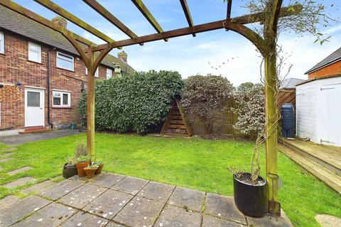 3 bedroom terraced house for sale, Newlands Close, Hersham, Walton-On-Thames