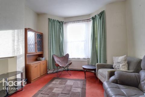 3 bedroom terraced house for sale, Sherrard Road, London