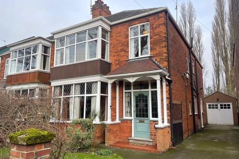 4 bedroom semi-detached house for sale, Victoria Avenue, Hull HU5