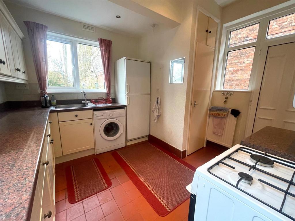Kitchen 3.jpg