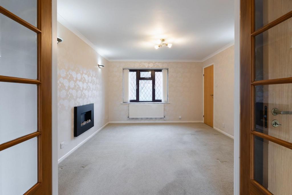 Living room-2.jpg