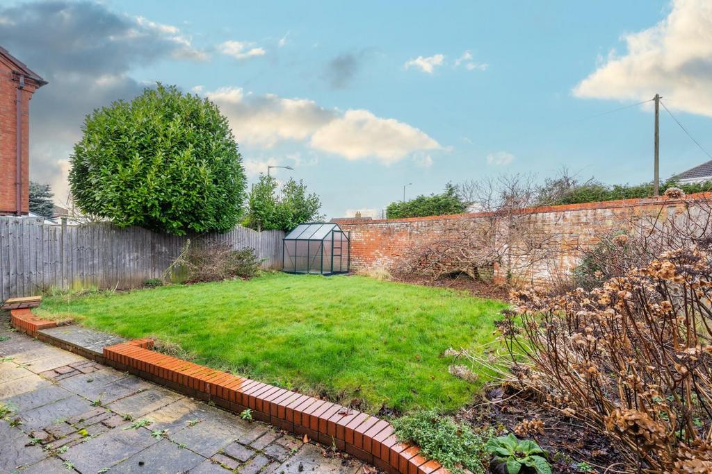Garden-2.jpg