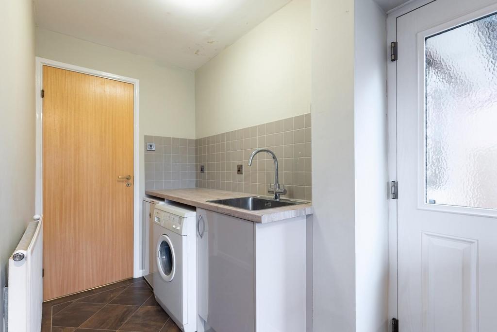 Utility area-1.jpg