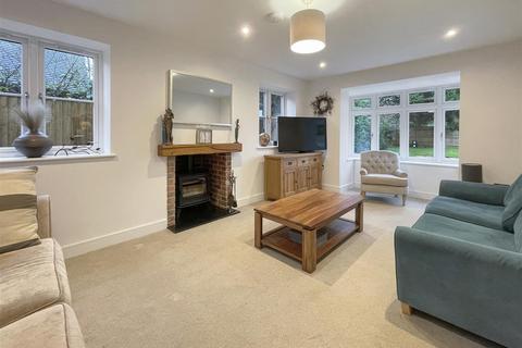 4 bedroom detached house for sale, Peppard Road, Sonning Common Reading RG4