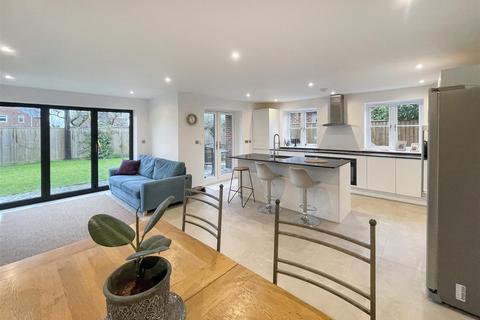 4 bedroom detached house for sale, Peppard Road, Sonning Common Reading RG4