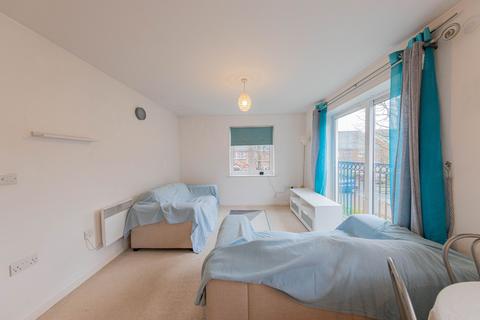 2 bedroom flat for sale, Greenings Court, Warrington, WA2