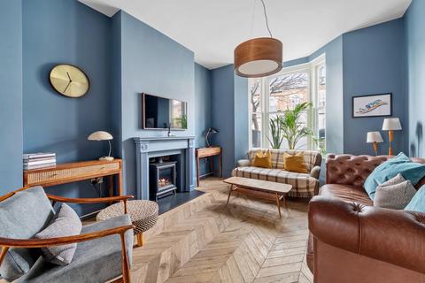 4 bedroom terraced house for sale, Kersley Road, London, N16