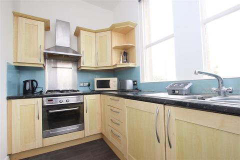 2 bedroom flat to rent, 75 Lower Oldfield Park, Bath BA2