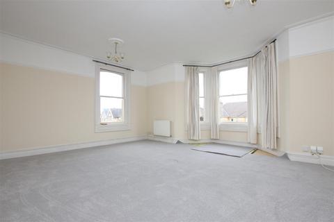 2 bedroom flat to rent, 75 Lower Oldfield Park, Bath BA2