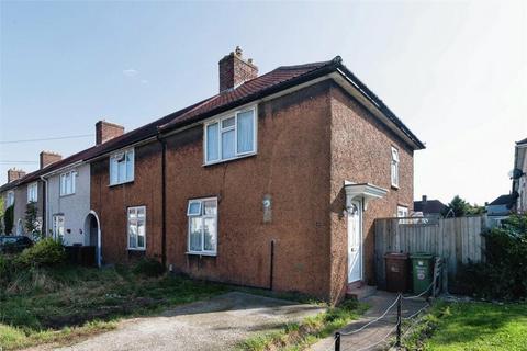 3 bedroom end of terrace house to rent, Bentry Road, Dagenham RM8