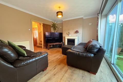 3 bedroom terraced house for sale, Bridge Road, Gillingham, ME7