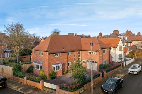 4 bedroom detached house for sale, Westfield, Gosforth, Newcastle upon Tyne