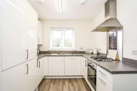 2 bedroom maisonette to rent, VALERIAN WAY