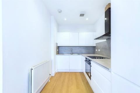 28/8 Broughton Road, Edinburgh, EH7 4ED