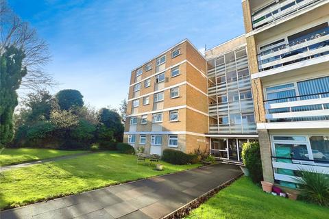 2 bedroom flat to rent, Shirley Road, Wallington SM6