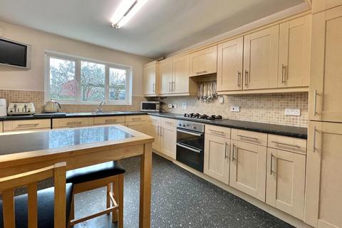 4 bedroom detached house for sale, Wood Street, South Hiendley, Barnsley