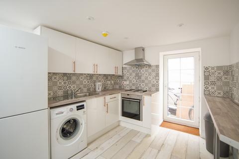 2 bedroom flat to rent, Cheltenham Road, Bristol BS6