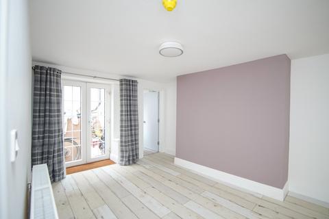 2 bedroom flat to rent, Cheltenham Road, Bristol BS6