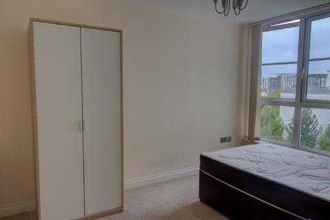 2 bedroom flat to rent, Watkin Road, Leicester LE2