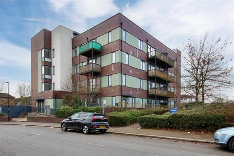 2 bedroom apartment for sale, Eaton Road, Enfield