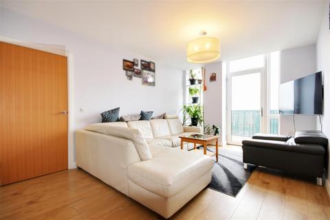 2 bedroom apartment for sale, Eaton Road, Enfield