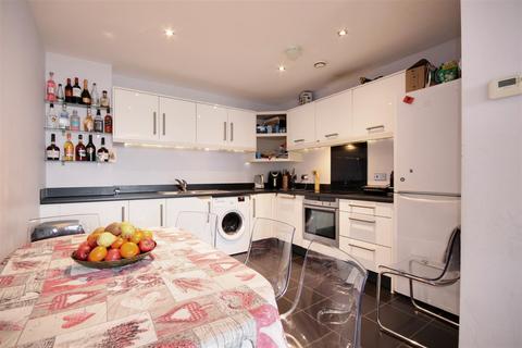 2 bedroom apartment for sale, Eaton Road, Enfield