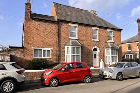 2 bedroom end of terrace house for sale, Queen Street, Castlefields, Shrewsbury, Shropshire, SY1