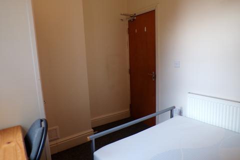 Mauldeth Road, Manchester M20