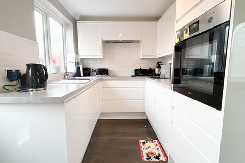 11 Botham Drive, Bristol, BS4 5HR