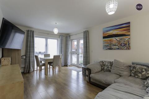 2 bedroom apartment for sale, Lucas Court, Watford WD18