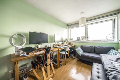 2 bedroom flat for sale, Hornsey Road, London N7