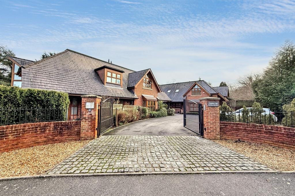 (Main)