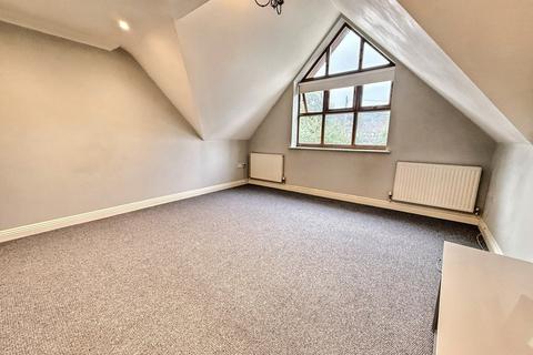 2 bedroom flat for sale, Ferndown