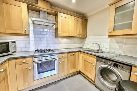 2 bedroom flat for sale, Ferndown