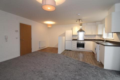 2 bedroom flat to rent, Holly Way, Leeds, West Yorkshire, UK, LS14