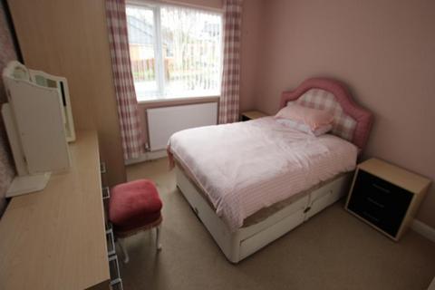 123 All Alone Road, Bradford, BD10 8TR