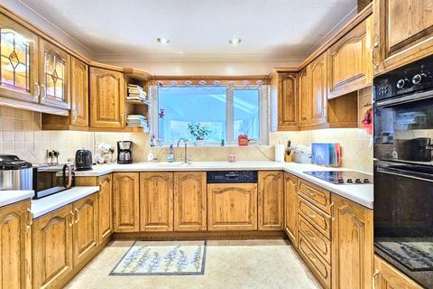 4 bedroom detached bungalow for sale, 22 Chelmick Drive, Church Stretton SY6