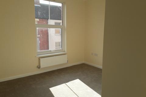 2 bedroom townhouse to rent, Wentworth Street, Middlesbrough TS1