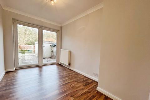 3 bedroom terraced house for sale, Pinewood Park, Farnborough, Hampshire