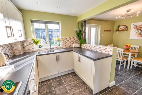 2 bedroom end of terrace house for sale, Coronach Way, New Rossington, Doncaster