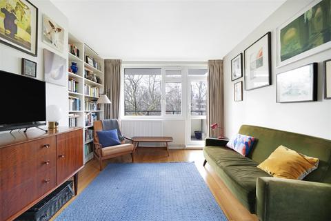 3 bedroom flat for sale, Highbury New Park, London