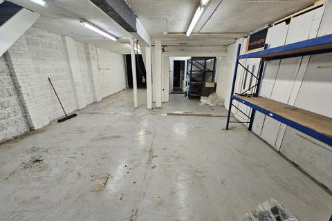 Industrial unit to rent, Shreds, Unit 15, Inca Business Park, Melford Road, Acton, Sudbury, CO10