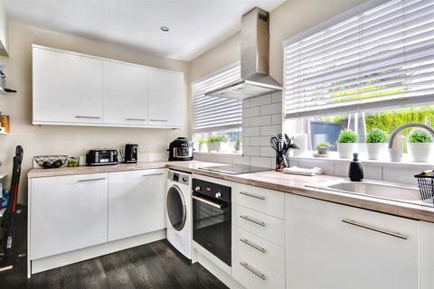 2 bedroom terraced house for sale, Southwold Drive, Nottingham