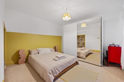 1 bedroom flat for sale, Beatty Road, London, N16