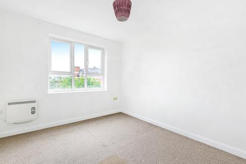 1 bedroom flat to rent, Carisbrooke House, Royal Quarter, Seven Kings Way, Kingston Upon Thames, KT2