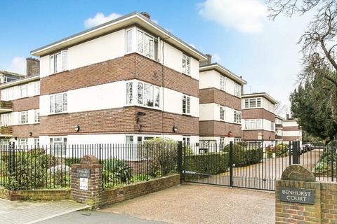 2 bedroom apartment to rent, Leigham Court Road, London, SW16